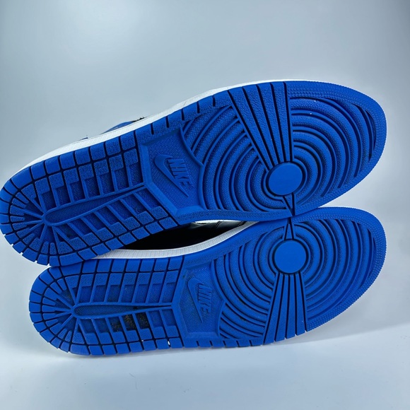 Air Jordan 1 Retro High OG Royal 2017 - Picture 5 of 6